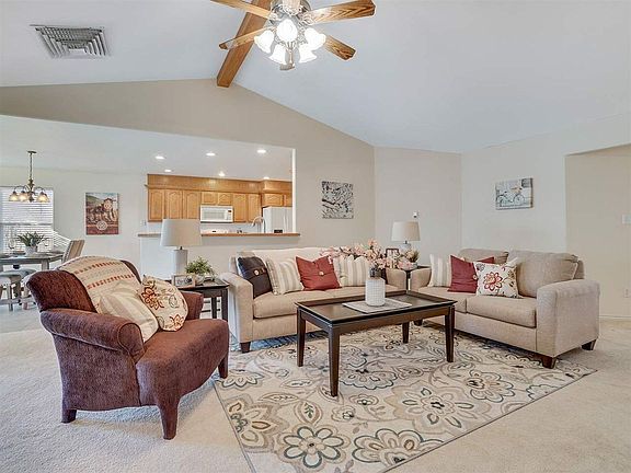 5th image of 665 E Pagosa Dr