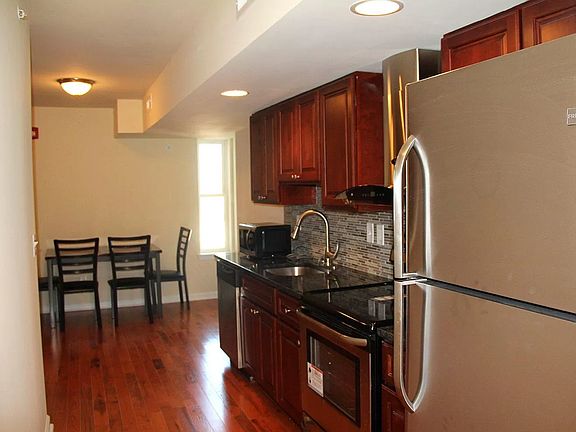 2nd image of 439 N 32nd St APT 1