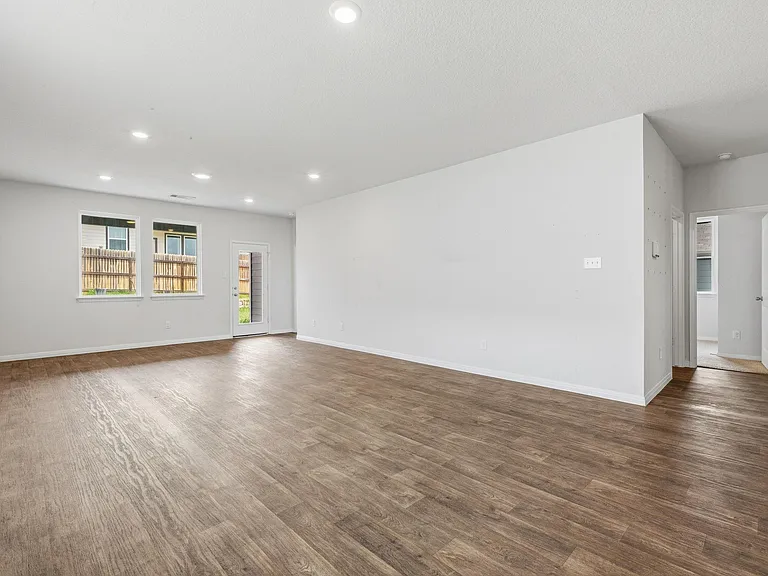 202 Eagle Mountain Trl — Photo 14