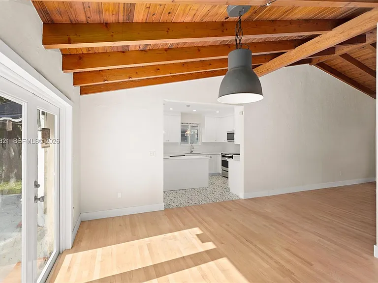 5614 San Vicente St — Photo 13