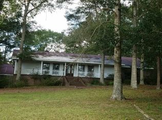 30 Maskew Dr, Moselle, MS 39459