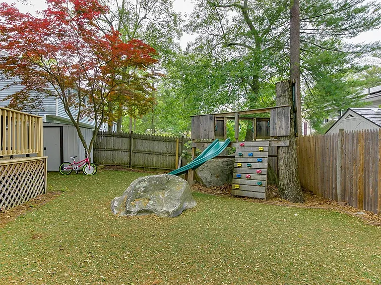 16 Bowstring Way — Photo 3