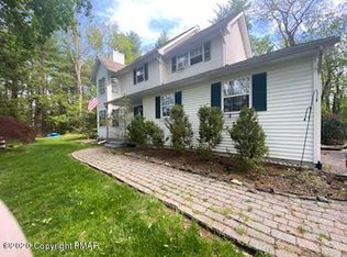2146 Hill Rd, Effort, PA 18330