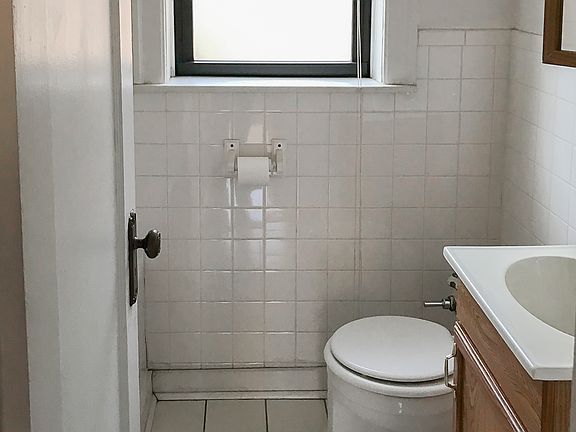 4th image of 5943 N Paulina St #3