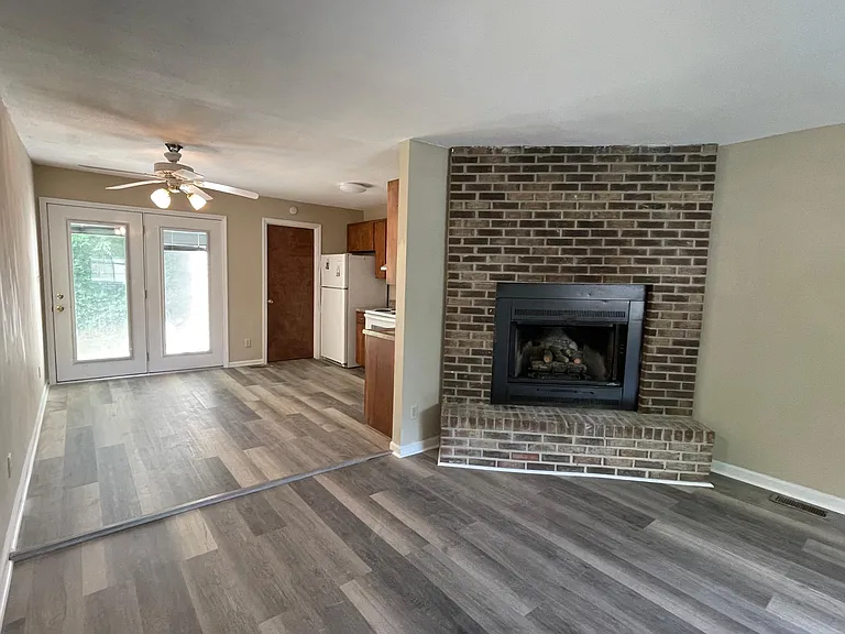 741 Village Green Dr NW #741 — Photo 5