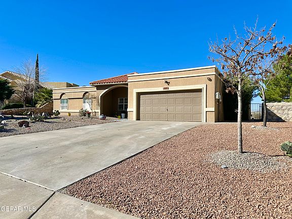 3rd image of 909 Las Palmas Way