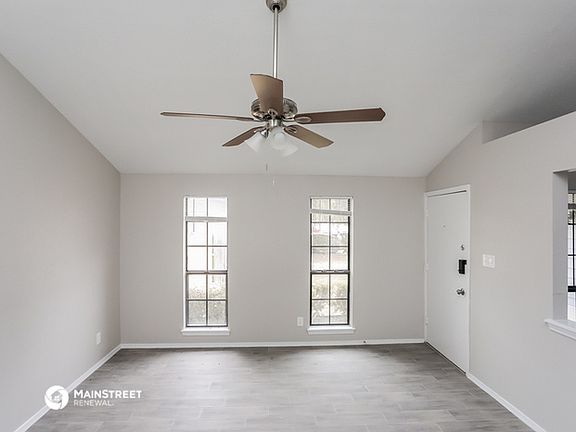 3rd image of 428 Justice Dr