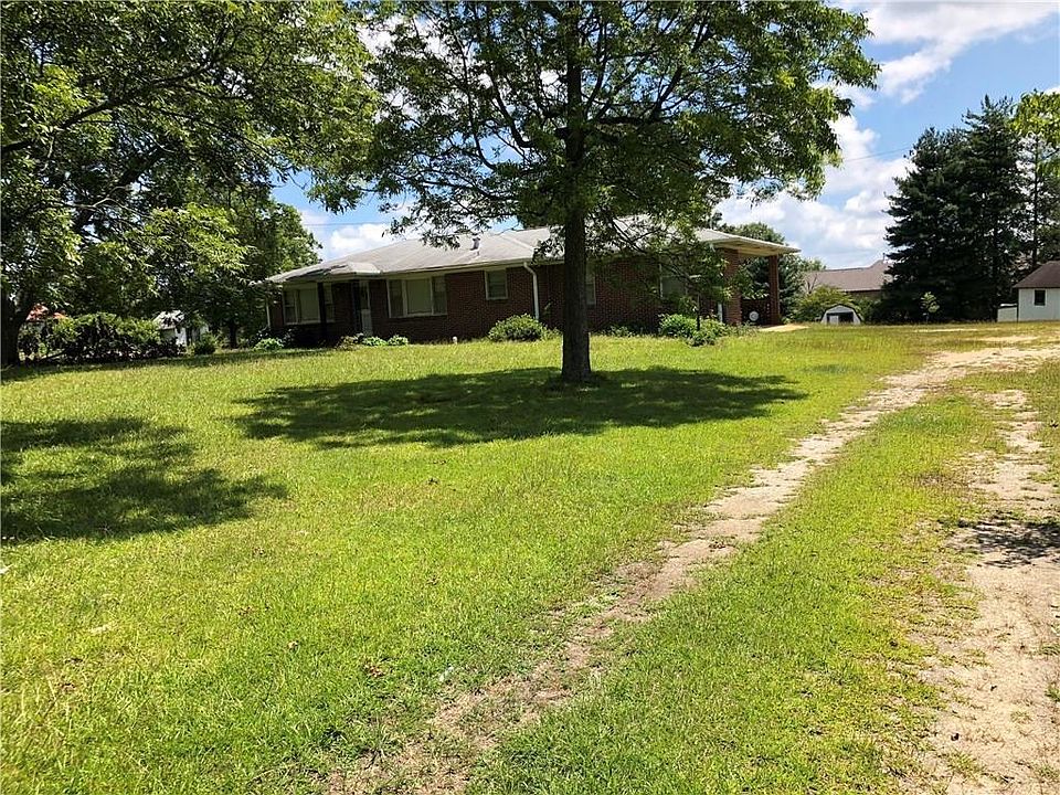 2nd image of 3332 Turner Hill Rd