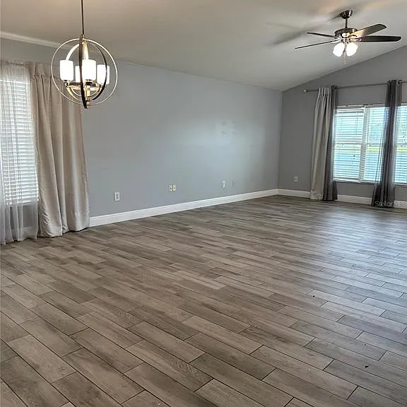 3158 Stonehurst Cir — Photo 21