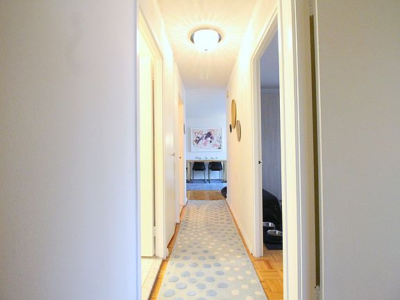 4th image of 401 2nd Ave APT 16G