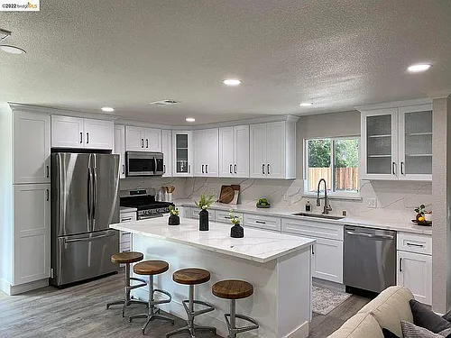 155 Taylor Blvd Photo 1