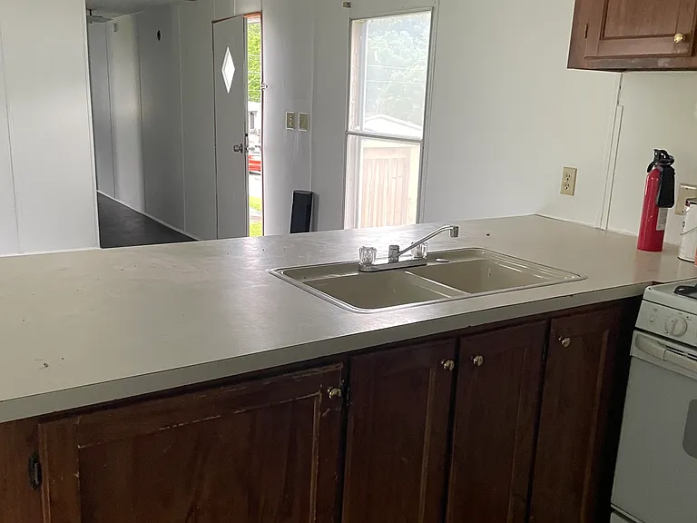 847 W Newton Rd #8 — Photo 6