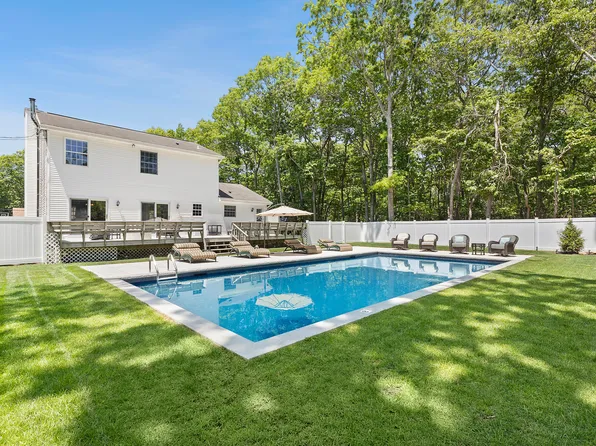 9 White Birch Dr, East Hampton, NY 11937