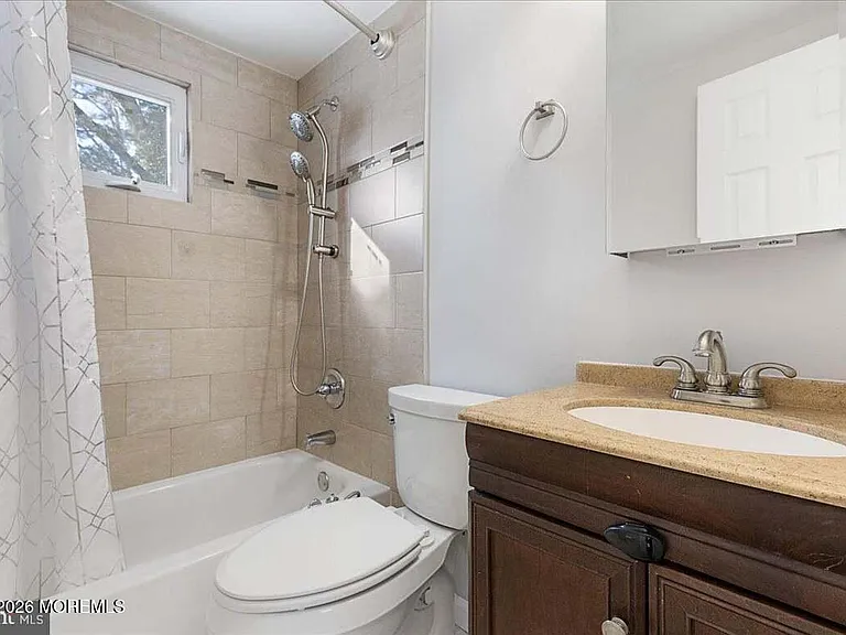 43 Iowana Ave — Photo 12