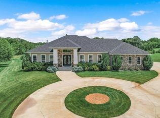 10906 Whitetail Rd, Rogers, MN 55374