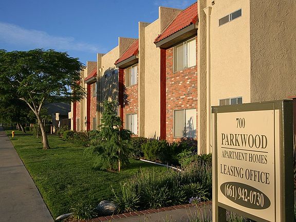 3rd image of 700 W Avenue I APT D101