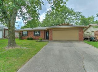 1620 S Pecan Ave, Broken Arrow, OK 74012