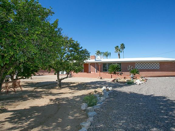2nd image of 1135 W San Lucas Cir