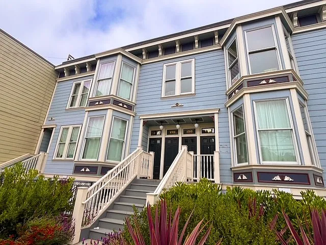 136A Tiffany Ave #136A — Photo 4