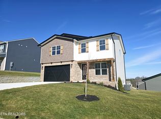 4732 Finley Ridge Ln, Knoxville, TN 37921