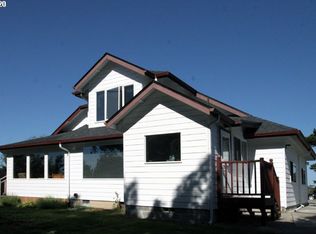830 Seabird Dr, Bandon, OR 97411