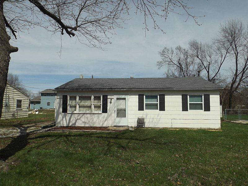 2nd image of 1321 Williams St