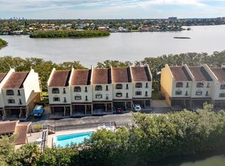 1720 Lighthouse Ter S APT 7, South Pasadena, FL 33707