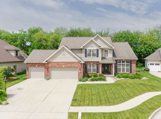 1910 Dimmitt Ct, Bloomington, IL 61704