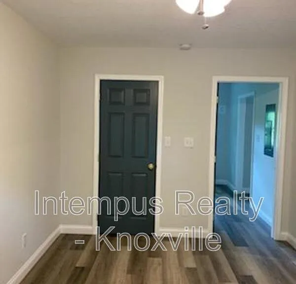 1320 Chestnut St — Photo 22
