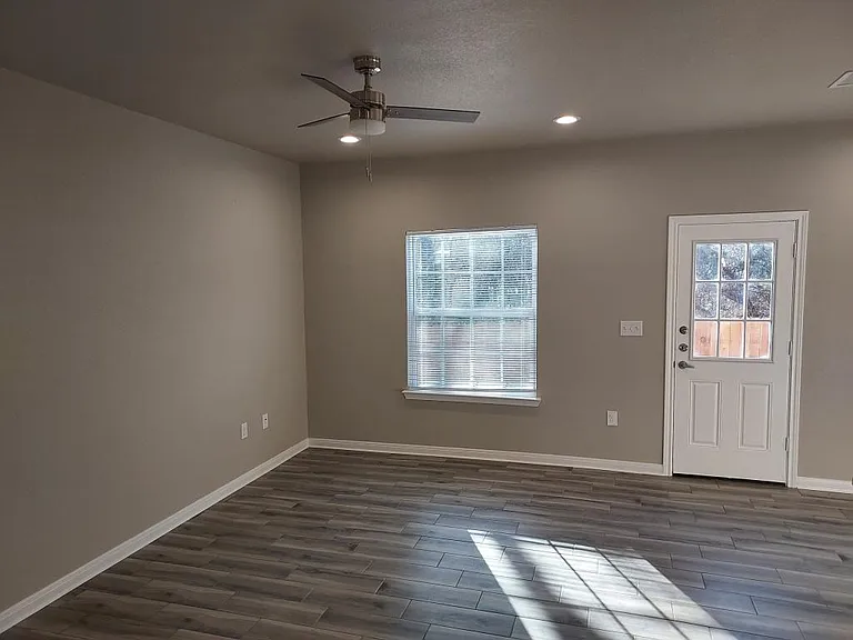 113 Meyers Terrace Cir — Photo 5
