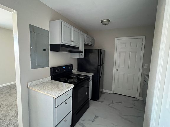 5th image of 105 Chesapeake Ct