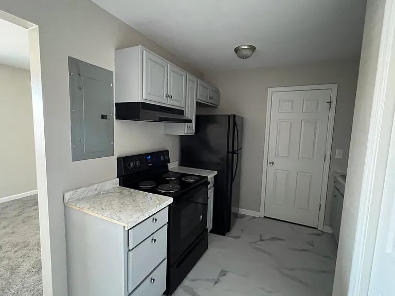 105 Chesapeake Ct — Photo 2