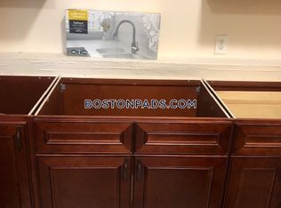 233 Chestnut St APT 1, Lynn, MA 01902