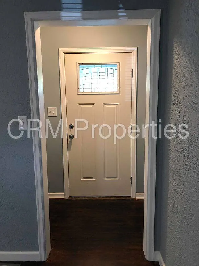 614 N Korby St photo 1