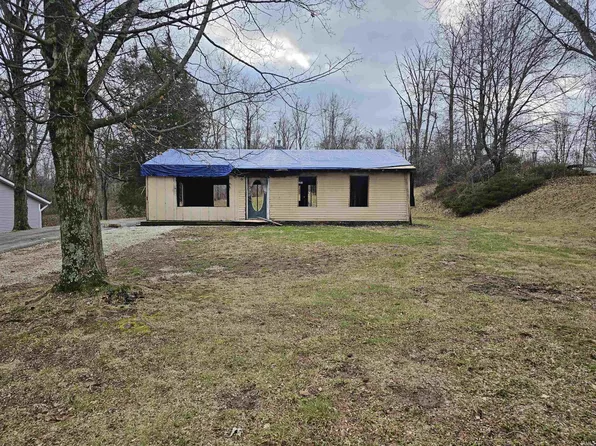 410 E Chester Dr, Ellettsville, IN 47429