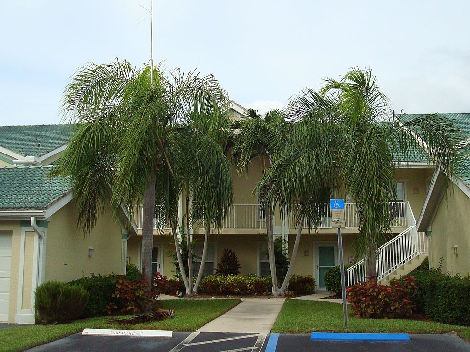 1st image of 28700 Diamond Dr Unit 202