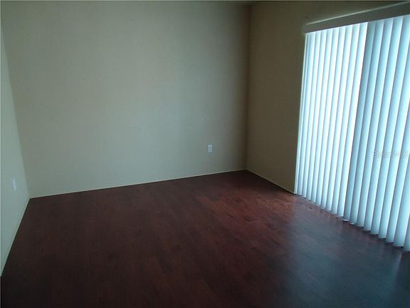 5th image of 701 Barber Cir