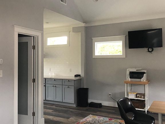 5th image of 1435 Heights Blvd #A