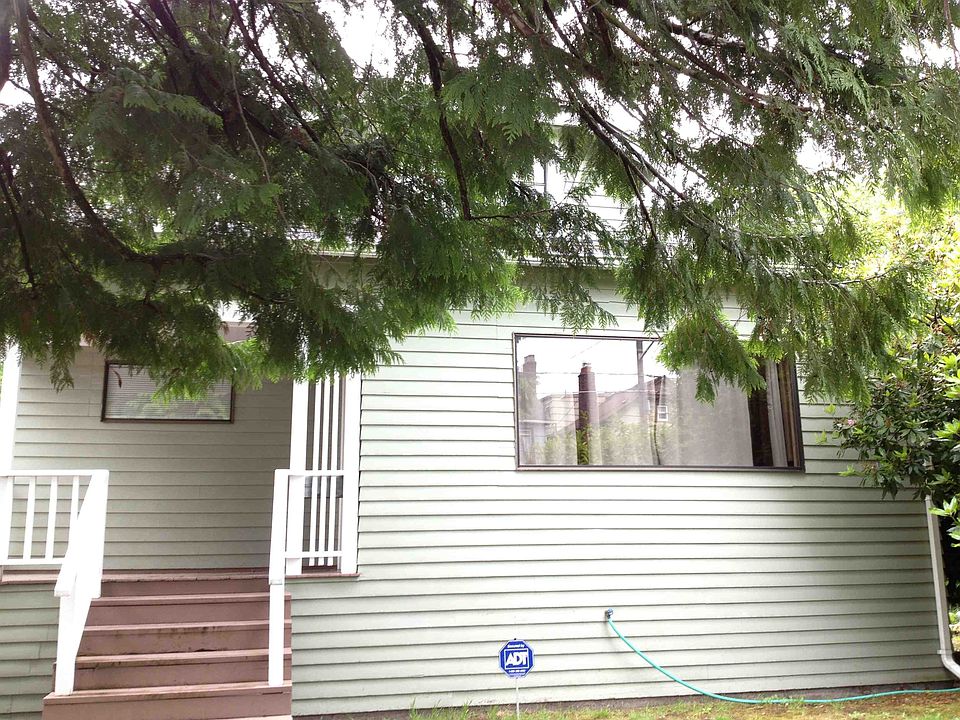 2nd image of 7610 15th Ave NE