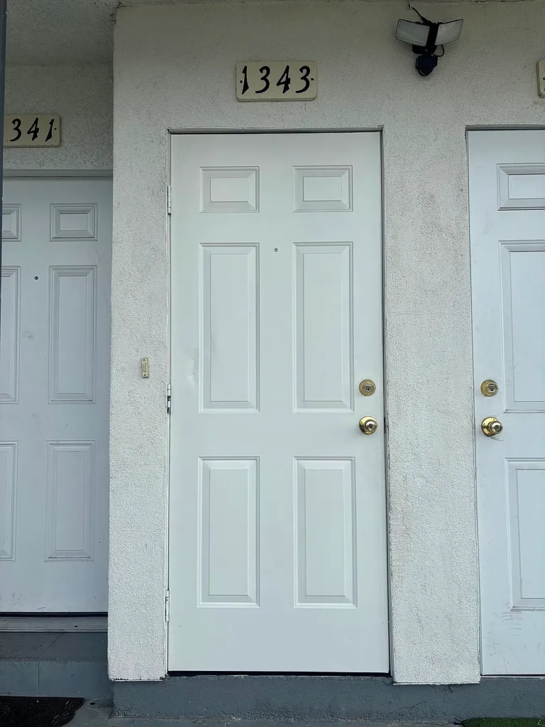 2 bed, 950 sqft, $2,900 — Photo 2