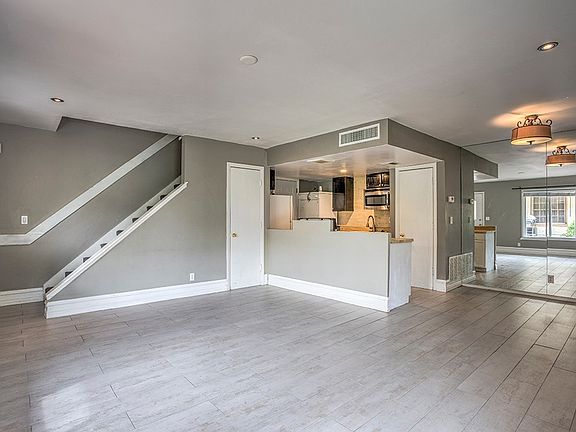 3rd image of 1428 Lorilyn Ave Unit 2