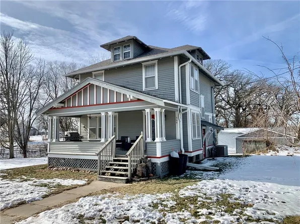 304 S Main St, Ravenwood, MO 64479