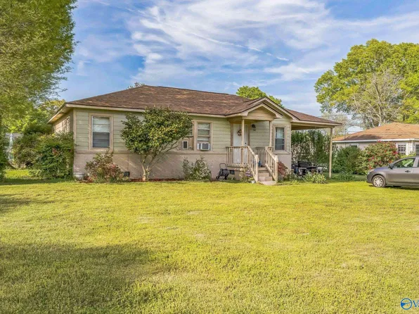 425 Oliver St, Glencoe, AL 35905