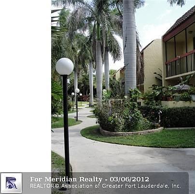 1st image of 775 SE 1st Way #82