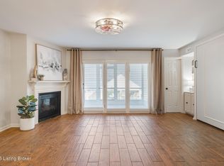 2726 Hollywood Ter APT 123, Louisville, KY 40206