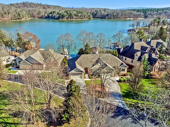 2nd image of 502 Tanasi Lagoon Dr