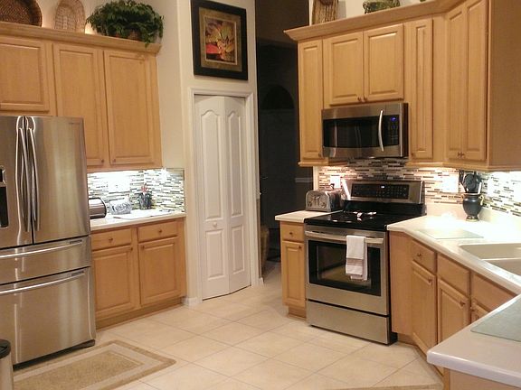 2nd image of 216 Glen Eagle Cir