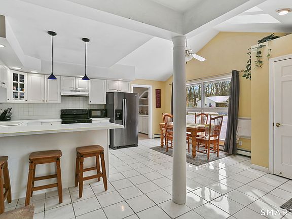 4th image of 40 Rose Terrace