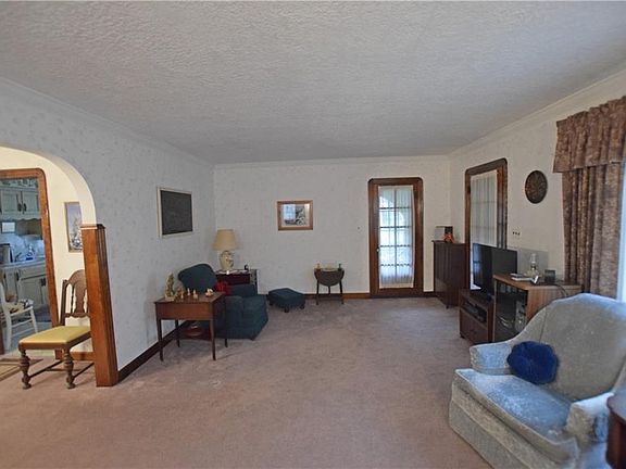 5th image of 178 Westbridge Dr