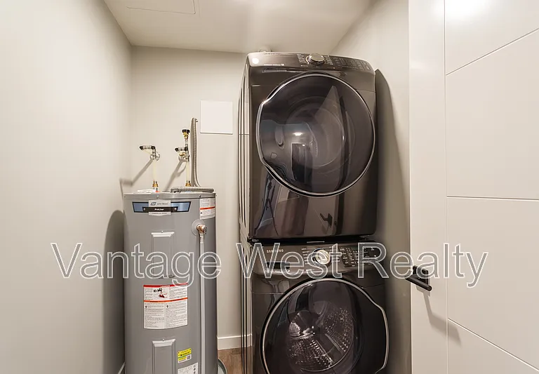 1215 Saint Paul St #205 — Photo 15